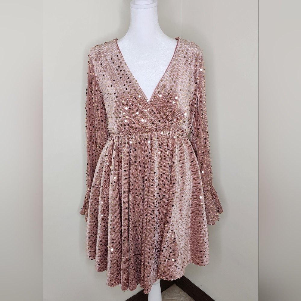 Blue B Elegant Velvet Pink Sequin Bell Sleeve Mini Dress Med Holiday Party
